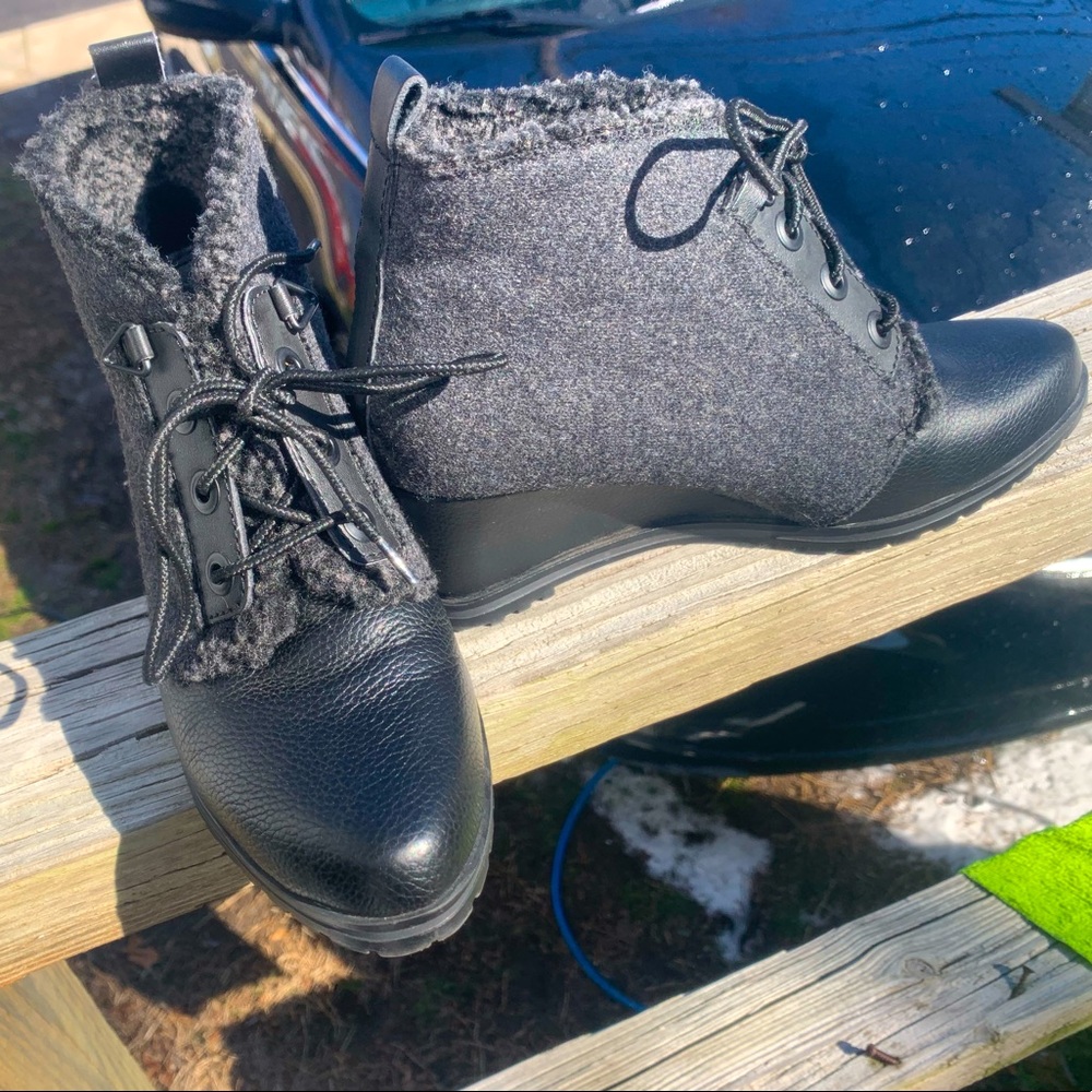 boots size 6